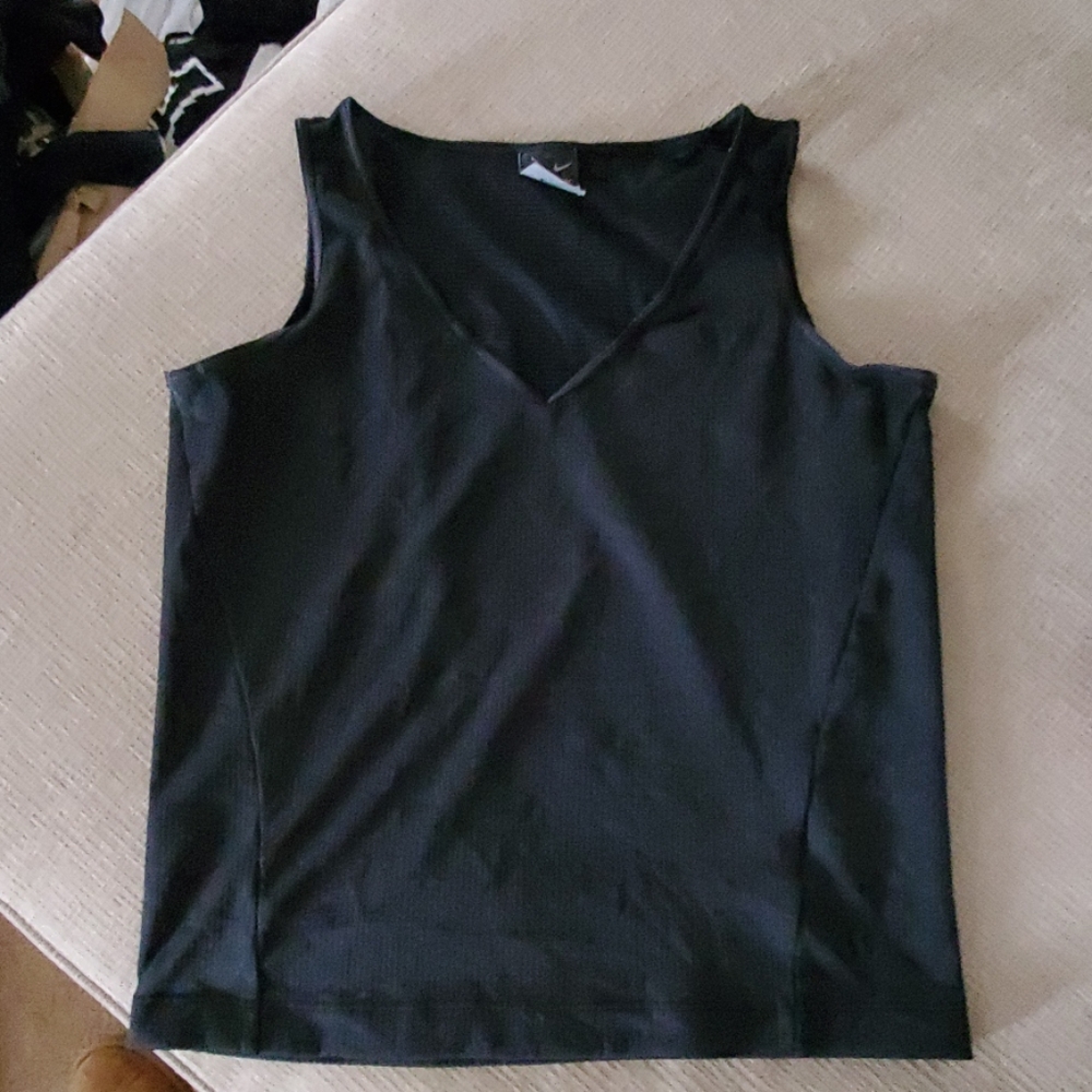 Black  workout tank size s